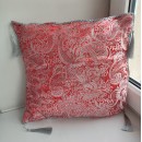 Декоративная подушка ручной работы RED, 40 х 40 см с кисточками