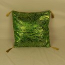 Декоративная подушка ручной работы GREEN, 40 х 40 см с кисточками